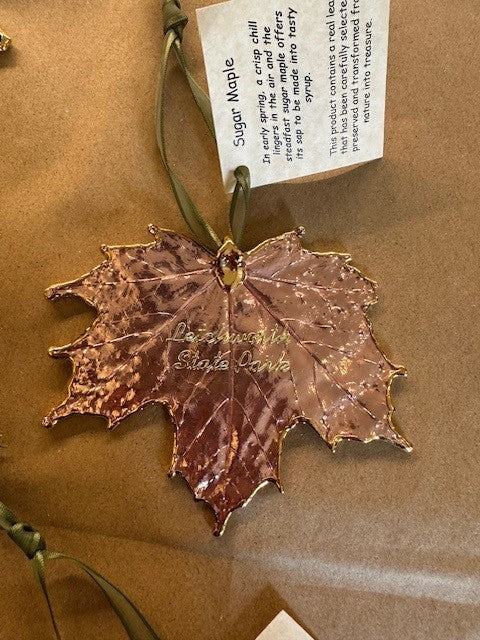 Leaf ornament rose gold